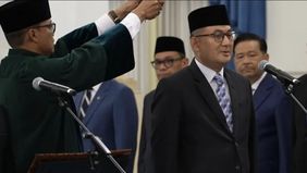 Presiden Prabowo Subianto melantik Andi Rahadian sebagai Duta Besar Luar Biasa dan Berkuasa Penuh (LBBP) Republik Indonesia untuk Kesultanan Oman merangkap Republik Yaman di Istana Negara, Jakarta, Jumat 10 April 2026.
