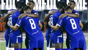 Kemenangan ini membuat Persib kokoh di puncak klasemen sementara dengan koleksi 64 poin, unggul empat angka atas Borneo FC yang berada di posisi kedua.