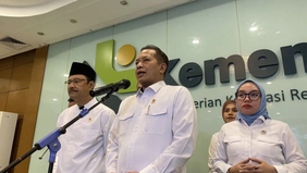 Pemerintah menargetkan program Koperasi Desa/Kelurahan (Kopdes) Merah Putih mampu menyerap hingga 1,4 juta tenaga kerja yang berasal dari keluarga penerima manfaat Program Keluarga Harapan (PKH). 