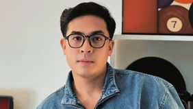 Jerome Polin curhat telah ditipu oleh teman bisnisnya hingga menelan kerugian Rp10 miliar dalam usaha Menantea.