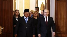 Suasana hangat dan penuh keakraban mewarnai akhir pertemuan bilateral antara Presiden Republik Indonesia Prabowo Subianto dan Presiden Federasi Rusia Vladimir Putin di Istana Kremlin, Moskow, Senin 13 April 2026 malam.