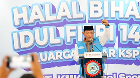 Kepala Kepolisian Republik Indonesia (Kapolri), Listyo Sigit Prabowo, menegaskan komitmennya dalam menjaga iklim investasi yang kondusif melalui penguatan soliditas bersama kelompok buruh.