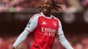 Eze tumbuh besar dengan menonton Liga Champions, khususnya melihat perjalanan Arsenal pada 2006 yang melaju hingga final, menyingkirkan tim-tim seperti Real Madrid dan Juventus.