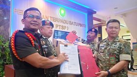 Pengadilan Militer II-08 Jakarta resmi menerima pelimpahan berkas perkara dugaan penganiayaan terhadap aktivis Komisi untuk Orang Hilang dan Korban Tindak Kekerasan, Andrie Yunus, dari Oditurat Militer II-07 Jakarta.