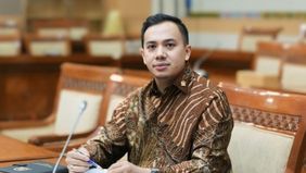 Gilang Dhielafararez selaku anggota komisi III DPR RI ikut menyoroti kasus dugaan pelecehan yang dilakukan oleh mahasiswa fakultas hukum Universitas Indonesia, dan meminta pihak berwajib segera menindak tegas.