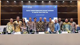 PT United Tractors Tbk (UNTR) melakukan menunjuk Iwan Hadiantoro sebagai Presiden Direktur atau Presdir menggantikan Frans Kesuma yang kini beralih menjabat Presiden Komisaris UNTR.
