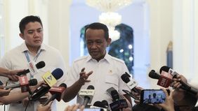 Menteri Energi dan Sumber Daya Mineral (ESDM) Bahlil Lahadalia mengungkapkan telah menerima arahan langsung dari Presiden RI Prabowo Subianto untuk menindak izin usaha pertambangan (IUP) yang bermasalah, khususnya yang berada di kawasan hutan.