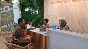 Setiap pelaku usaha dalam mengembangkan bisnisnya memerlukan izin Kesesuaian Kegiatan Pemanfaatan Ruang (KKPR). KKPR menjadi persyaratan dasar bagi setiap pelaku usaha dalam perizinan berusaha. 
