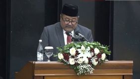 Wakil Gubernur Rano Karno menyampaikan Laporan Keterangan Pertanggungjawaban (LKPJ) Gubernur DKI Jakarta Tahun Anggaran 2025 dalam Rapat Paripurna DPRD Provinsi DKI Jakarta yang digelar di Gedung DPRD DKI Jakarta, Jakarta Pusat, Senin, 20 April 2026.