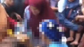 Kapolsek Wolo, Ipda Micerikordias mengatakan, kejadian bermula saat rombongan keluarga korban tiba di lokasi wisata sekitar pukul 10.00 Wita untuk menikmati libur akhir pekan. Korban kemudian bermain air bersama temannya di tepi pantai.