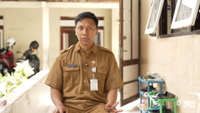 Dalam rangka peringatan Hari Kartini yang jatuh pada Selasa, 21 April 2026, menu Makan Bergizi Gratis (MBG) di SDN 2 Barukan, Klaten, Jawa Tengah, disajikan prasmanan untuk seluruh siswa-siswi. 