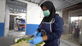 Bagi Sutarti (56 tahun), warga Manisrenggo, Klaten, Jawa Tengah, keberadaan dapur Makan Bergizi Gratis (MBG) amat berarti. 