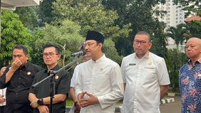 Menteri Sosial Saifullah Yusuf atau Gus Ipul meninjau langsung salah satu titik rintisan Sekolah Rakyat (SR) di STIA LAN Pejompongan, Jakarta, Rabu, 22 April 2026