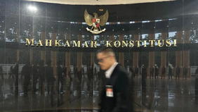Mahkamah Konstitusi (MK) menjadwalkan sidang lanjutan untuk mendalami permohonan uji materi terhadap Undang-Undang Nomor 2 Tahun 2002 tentang Kepolisian Negara Republik Indonesia (Polri). Dalam agenda tersebut, MK akan meminta keterangan dari DPR RI 