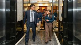 Menteri Keuangan (Menkeu) Purbaya Yudhi Sadewa membagikan momen saat menerima kunjungan Menteri Komunikasi dan Digital (Menkomdigi) Meutya Hafid di kantor Kementerian Keuangan pada Rabu 22 April 2026.
