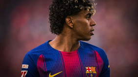 FC Barcelona memastikan bintang mudanya, Lamine Yamal, harus menepi hingga akhir musim akibat cedera hamstring.