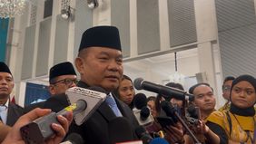 Kepala Staf Kepresidenan (KSP) Dudung Abdurachman menyampaikan pernyataan pertamanya usai dilantik oleh Presiden Prabowo Subianto di Istana Negara