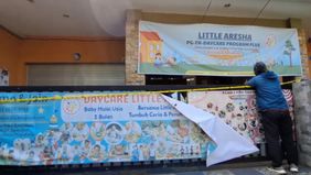 Kasus kekerasan terhadap anak di tempat penitipan (daycare) Little Aresha di Umbulharjo, Yogyakarta, memasuki babak serius setelah kepolisian menetapkan 13 orang sebagai tersangka. Seluruhnya kini menghadapi ancaman jerat pasal berlapis berdasarkan U