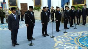 Sejumlah nama dipastikan masuk dalam daftar pejabat yang dilantik oleh Prabowo Subianto dalam rangkaian perombakan struktur pemerintahan terbaru. Pergantian ini mencakup posisi strategis di lingkup kementerian hingga lembaga negara, dengan sejumlah f
