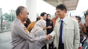 Menteri Keuangan (Menkeu) Purbaya Yudhi Sadewa memastikan tidak ada kenaikan tarif pajak atau pajak baru dalam waktu dekat, khususnya sebelum kondisi ekonomi dan daya beli masyarakat membaik.
