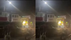  Insiden kecelakaan terjadi di perlintasan sebidang JPL 190 Km 120+448, tepatnya di jalur antara Stasiun Blitar dan Garum, pada Selasa (28/4) sekitar pukul 21.35 WIB. Sebuah truk tertemper Kereta Api (KA) 408 Dhoho relasi Kertosono&ndash;Malang di lokasi t