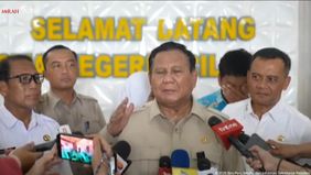 Presiden Prabowo Subianto melakukan kunjungan ke SMA Negeri 1 Cilacap yang berlokasi di Desa Donan, Kabupaten Cilacap, Jawa Tengah, pada Rabu, 29 April 2026, sekitar pukul 10.00 WIB