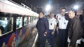 Tragedi kecelakaan kereta yang terjadi di Stasiun Bekasi Timur, Kota Bekasi, Jawa Barat, pada Senin 27 April 2026, malam menewaskan belasan orang dan melukai puluhan lainnya.