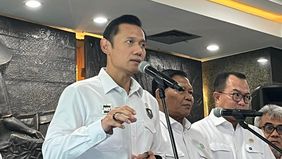 Pemerintah memulai langkah awal pembangunan Giant Sea Wall atau tanggul laut raksasa di pesisir Pantai Utara (Pantura) Jawa. Proyek strategis nasional ini digadang-gadang menjadi solusi jangka panjang.