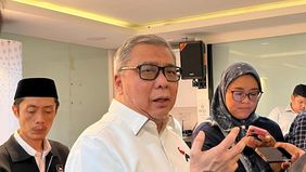 Ketua harian DPP Partai Solidaritas Indonesia (PSI), Ahmad Ali angkat bicara terkait insiden pemukulan yang dialami Wakil Ketua Umum partainya, Ronald Sinaga atau yang dikenal sebagai Bro Ron, di wilayah Jakarta Pusat.