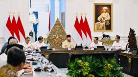 Prabowo Subianto menggelar rapat terbatas bersama sejumlah menteri Kabinet Merah Putih dan Komite Stabilitas Sistem Keuangan (KSSK) di Istana Merdeka, Jakarta, pada Selasa, 5 Mei 2026