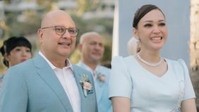Maia Estianty membagikan potret kebahagiaannya bersama Irwan Mussry sang suami, seolah menjawab seluruh nyinyiran yang dilakukan Ahmad Dhani akhir-akhir ini.