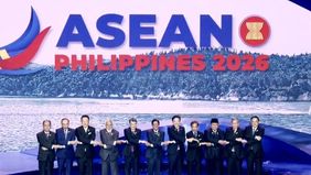 Presiden Filipina Ferdinand Marcos Jr. mengajak seluruh pemimpin negara Asia Tenggara untuk tetap bersatu dan kokoh menghadapi ketidakpastian ekonomi maupun geopolitik global saat membuka secara resmi Konferensi Tingkat Tinggi (KTT) ke-48 ASEAN.