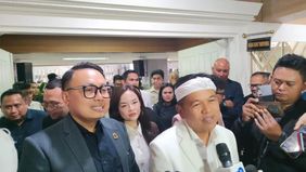 Gubernur Jawa Barat Dedi Mulyadi mengimbau seluruh pendukung Persib Bandung atau Bobotoh agar tidak merayakan kemenangan atas Persija Jakarta secara berlebihan.