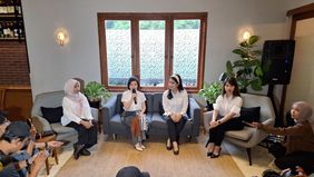 Sekretaris Dewan Pembina Partai Solidaritas Indonesia, Grace Natalie, menyatakan dirinya sengaja meminta partainya tidak memberikan bantuan hukum terkait laporan polisi atas unggahan potongan video ceramah Jusuf Kalla.