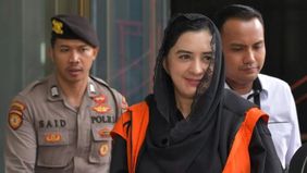 Komisi Pemberantasan Korupsi (KPK) memanggil dan memeriksa dua mantan ajudan Fadia Arafiq saat masih menjabat sebagai Bupati Pekalongan.