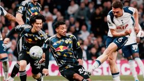 Gol Mathys Tel membuat tuan rumah unggul lebih dulu sebelum Dominic Calvert-Lewin menyamakan kedudukan lewat penaltinya.