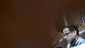 Mantan Menteri Pendidikan, Kebudayaan, Riset, dan Teknologi periode 2019-2024, Nadiem Anwar Makarim, menjalani sidang pembacaan surat tuntutan terkait kasus dugaan korupsi pengadaan Chromebook di Pengadilan Tindak Pidana Korupsi (Tipikor) pada Pengad