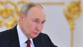 Vladimir Putin dijadwalkan melakukan kunjungan ke China pekan depan, hanya beberapa hari setelah Presiden Amerika Serikat Donald Trump menyelesaikan lawatannya ke negara tersebut.