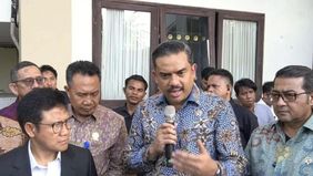 Menteri Usaha Mikro, Kecil, dan Menengah (UMKM) Maman Abdurrahman meminta platform lokapasar atau marketplace tidak sembarangan menaikkan biaya layanan karena dapat mengganggu keberlangsungan usaha pelaku mikro dan kecil.