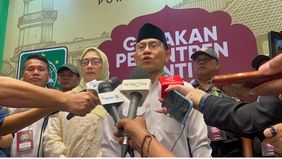 &ldquo;Saya bisa simpulkan, yang mengatasnamakan kiai, yang mengatasnamakan pesantren, kasus-kasus terakhir, siapapun dia, sudah keluar dari keadaban pesantren, yang saya sebut bukan kiai, bukan pesantren,&rdquo; ujarnya.