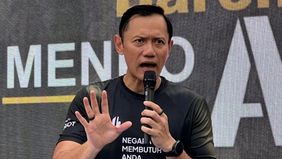 Menteri Koordinator Bidang Infrastruktur dan Pembangunan Kewilayahan Agus Harimurti Yudhoyono (AHY) menegaskan pengelolaan sumber daya mineral di kawasan transmigrasi harus tetap memperhatikan kelestarian lingkungan, mendukung pembangunan berkelanjut