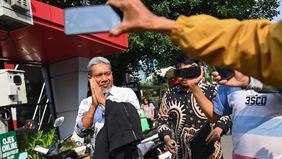 Komisi Pemberantasan Korupsi (KPK) memeriksa pengusaha pengurusan importasi barang Heri Setiyono alias Heri Black terkait temuan hasil penggeledahan di rumahnya di Semarang, Jawa Tengah, pada Senin, 11 Mei 2026.