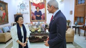 Presiden ke-5 Republik Indonesia sekaligus Ketua Umum PDI Perjuangan, Megawati Soekarnoputri, menerima kunjungan Duta Besar Kuwait untuk Indonesia, Khalid Jassim Al-Yassin, di kediamannya di kawasan Menteng, Jakarta Pusat, pada Senin, 18 Mei 2026.