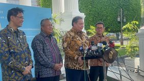 Menteri Koordinator Bidang Perekonomian Airlangga Hartarto meminta pelaku usaha dan investor tidak khawatir terhadap kebijakan ekspor komoditas strategis yang akan dikelola melalui PT Danantara Sumber Daya Indonesia (DSI)