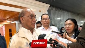 Komite Nasional Keselamatan Transportasi (KNKT) mengungkapkan bahwa masinis Kereta Api Argo Bromo Anggrek telah melakukan pengereman secara perlahan sekitar 1,3 kilometer sebelum insiden tabrakan dengan KRL di Stasiun Bekasi Timur, Jawa Barat.