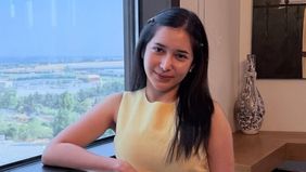 Selebgram Dilan Janiyar curhat menjadi korban guna-guna asisten pribadi dengan menggunakan ritual batok kelapa, hingga membuatnya menjadi seorang penurut.