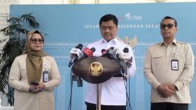 Wakil Menteri Sekretaris Negara (Wamensesneg) Juri Ardiantoro mengungkap nasib para pekerja eks Hotel Sultan setelah diambil alih pemerintah