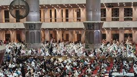 Masjid Istiqlal menggelar pelaksanaan shalat Idul Adha 1447 Hijriah dengan mengusung tema &ldquo;Spirit Kurban Merawat Alam dan Kemanusiaan&rdquo;. Tema tersebut selaras dengan gagasan besar Kementerian Agama mengenai ekoteologi dan teologi cinta yang menekankan