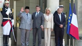 Presiden Emmanuel Macron bersama istrinya, Brigitte Macron, menerima kunjungan kenegaraan Presiden Prabowo Subianto di Istana Elysee, Paris, Kamis, 28 Mei 2026 sore waktiu setempat