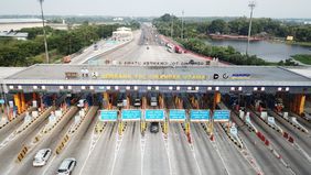 Direktur Utama PT Jasa Marga (Persero) Tbk Rivan A. Purwantono menyampaikan bahwa volume lalu lintas (lalin) keluar wilayah Jabotabek pada H-1 sampai dengan H libur panjang Hari Raya Iduladha 1447H mencapai 321.039 kendaraan.
